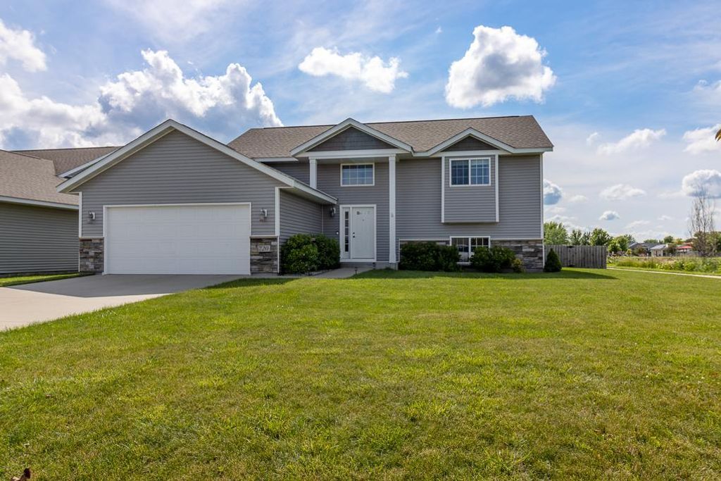 720 Mulligan Street, Mankato, MN 56001