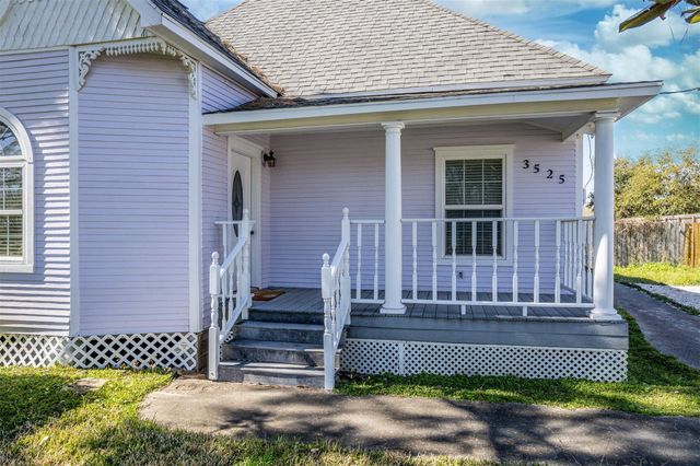 3525 Bridgette Lane, Mont Belvieu, TX 77523