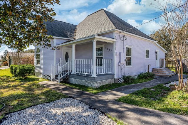 3525 Bridgette Lane, Mont Belvieu, TX 77523