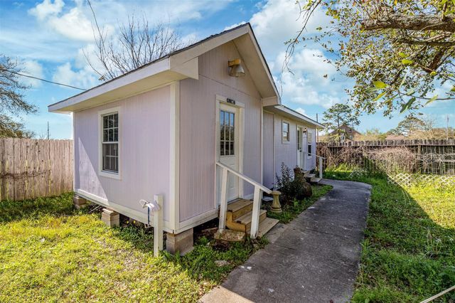 3525 Bridgette Lane, Mont Belvieu, TX 77523