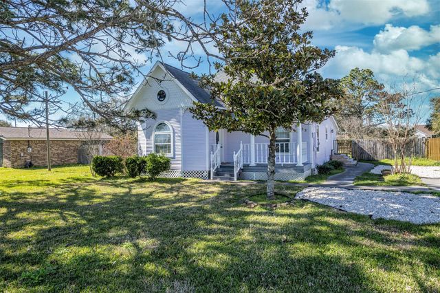 3525 Bridgette Lane, Mont Belvieu, TX 77523