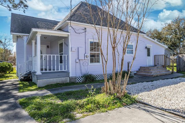 3525 Bridgette Lane, Mont Belvieu, TX 77523