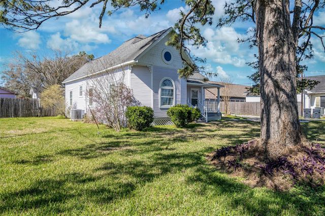 3525 Bridgette Lane, Mont Belvieu, TX 77523