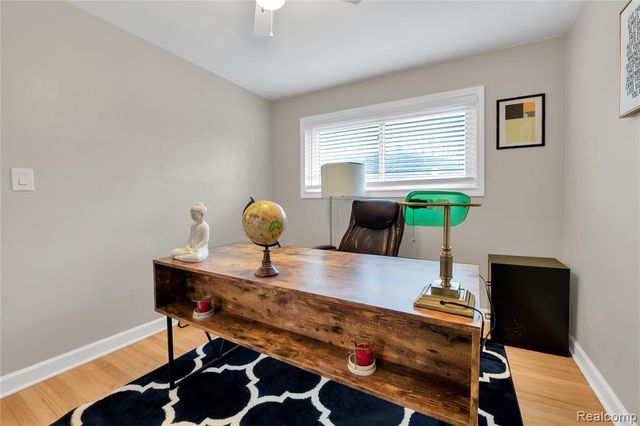 10070 Buckingham Avenue, Allen Park, MI 48101