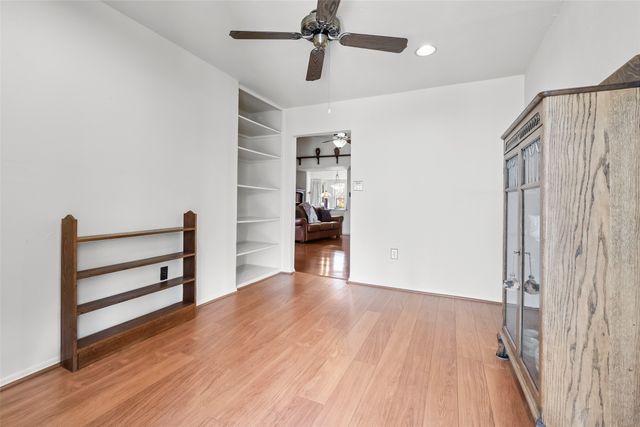 2042 Cologne Drive, Carrollton, TX 75007