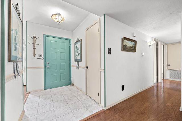 2042 Cologne Drive, Carrollton, TX 75007