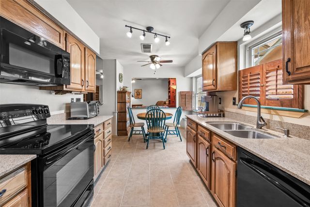 2042 Cologne Drive, Carrollton, TX 75007