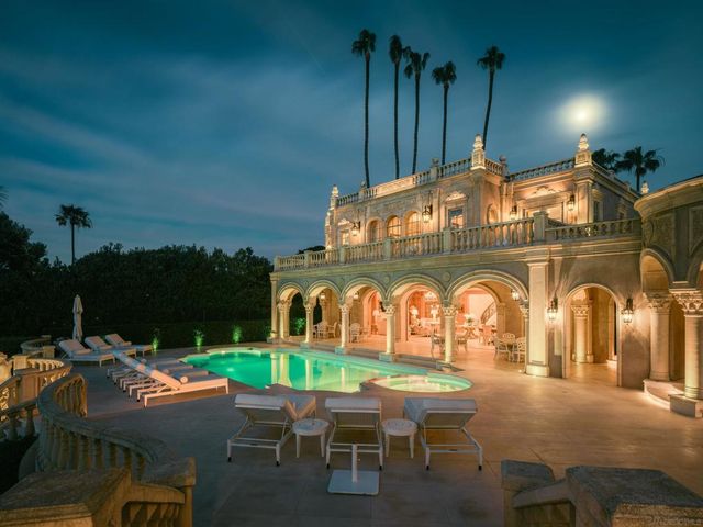1900 Spindrift Dr, La Jolla, CA 92037