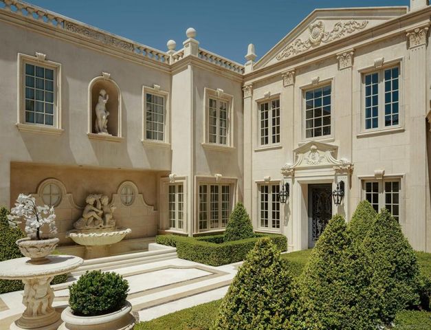 1900 Spindrift Dr, La Jolla, CA 92037