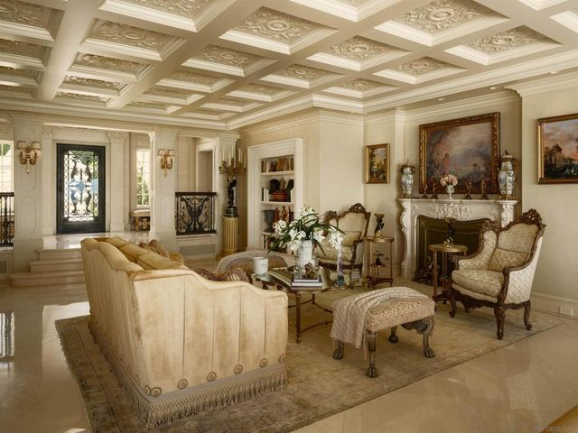 1900 Spindrift Dr, La Jolla, CA 92037