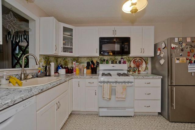 460 Soule Rd, Wilbraham, MA 01095