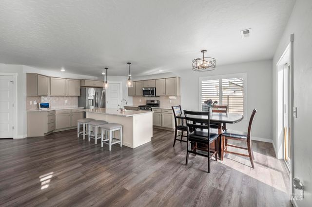 17184 N Plumage Way, Nampa, ID 83687