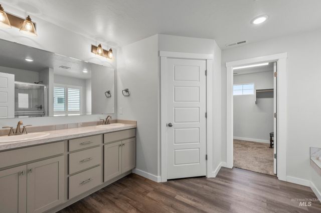 17184 N Plumage Way, Nampa, ID 83687