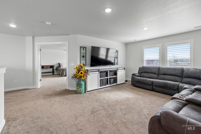 17184 N Plumage Way, Nampa, ID 83687