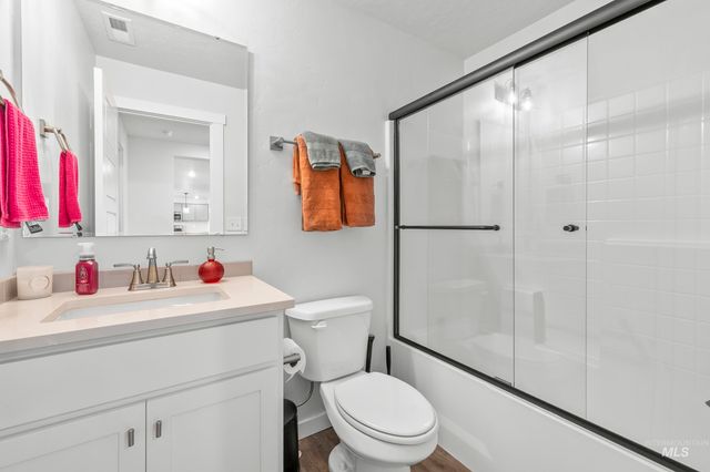 17184 N Plumage Way, Nampa, ID 83687