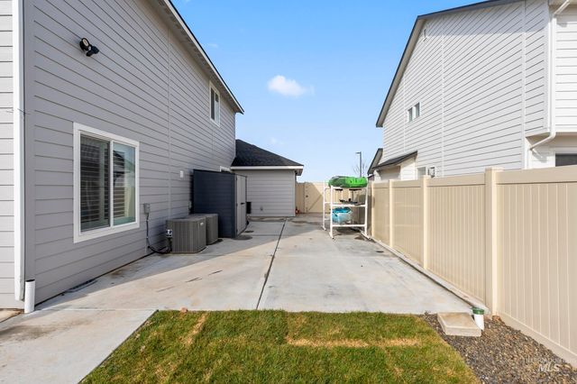 17184 N Plumage Way, Nampa, ID 83687