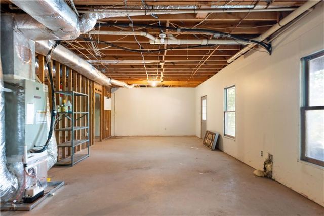 24 Commerce Row NE, Cartersville, GA 30121