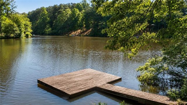 24 Commerce Row NE, Cartersville, GA 30121