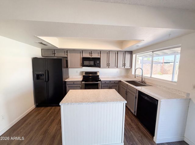 12028 N 41ST Drive, Phoenix, AZ 85029