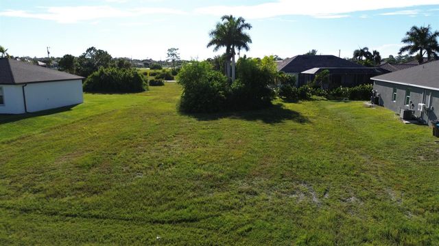 2012 NW 24th Place, Cape Coral, FL 33993
