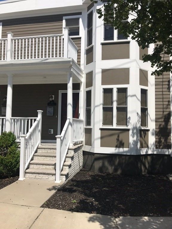 20 Ford St 20, Boston, MA 02128