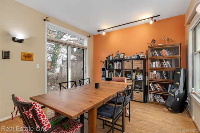 30115 Munger Drive, Livonia, MI 48154