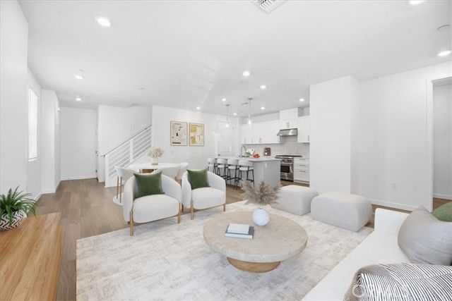 2378 Channel Drive 105, Ventura, CA 93003