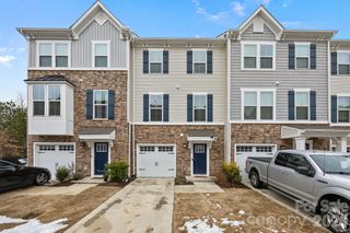 2307 Doby Creek Lane, Charlotte, NC 28262