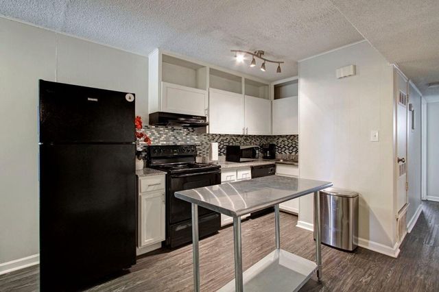 2900 Cole ST 311, Austin, TX 78705