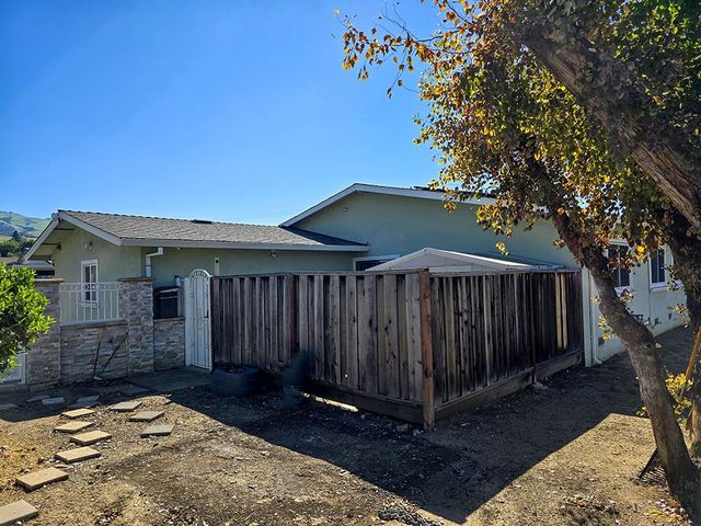 1582 Fall Avenue, San Jose, CA 95127