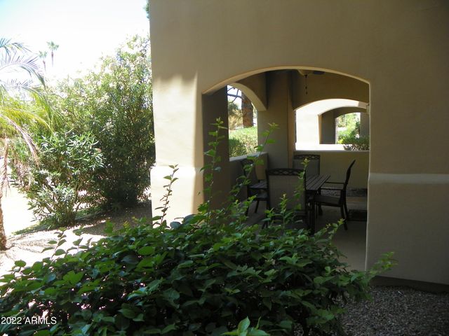 8653 E Royal Palm Road 1002, Scottsdale, AZ 85258