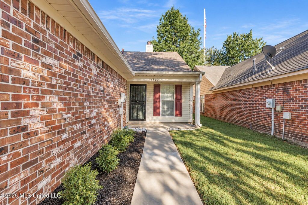 6500 Bentley Cove, Horn Lake, MS 38637 — photo 2