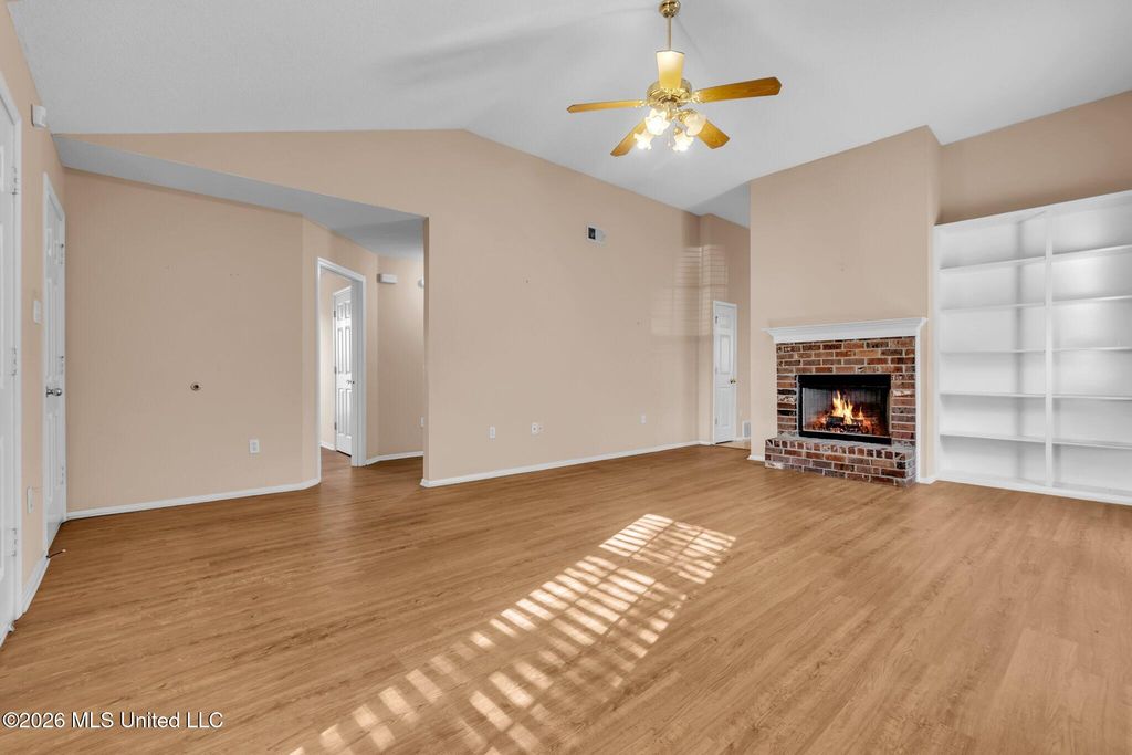 6500 Bentley Cove, Horn Lake, MS 38637 — photo 4