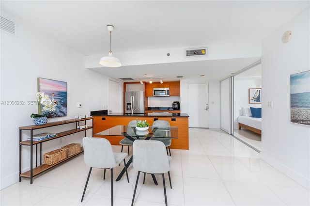 50 Biscayne Boulevard 3906, Miami, FL 33132