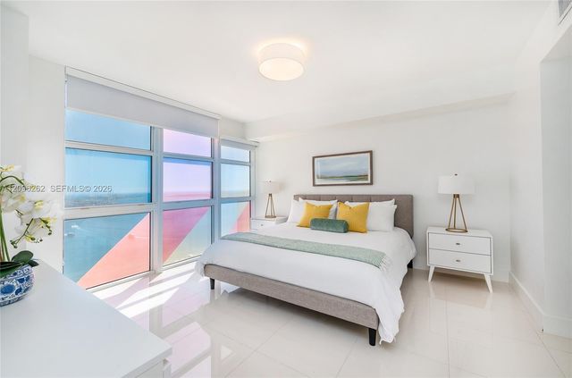 50 Biscayne Boulevard 3906, Miami, FL 33132