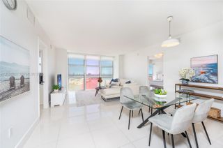 50 Biscayne Boulevard 3906, Miami, FL 33132