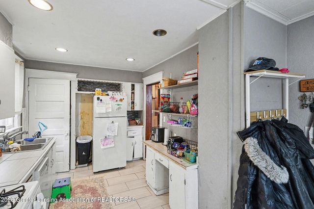 315 E Mount Hope Avenue, Lansing, MI 48910