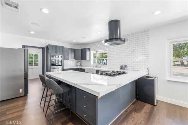 9916 Rathburn, Los Angeles, CA 91325