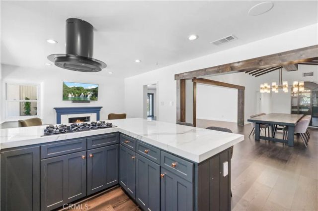 9916 Rathburn, Los Angeles, CA 91325