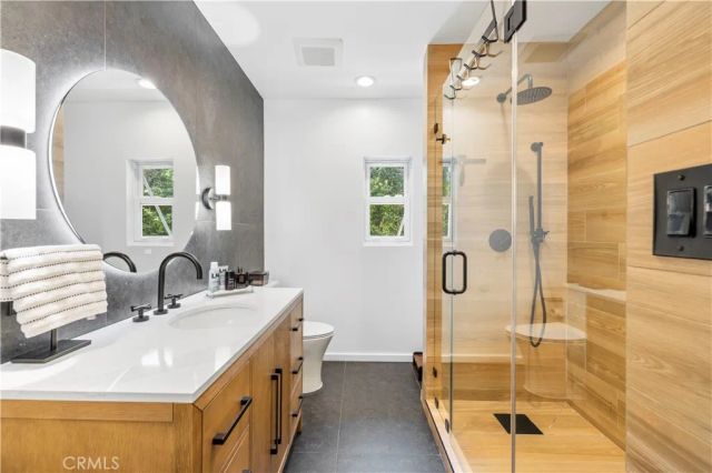 9916 Rathburn, Los Angeles, CA 91325