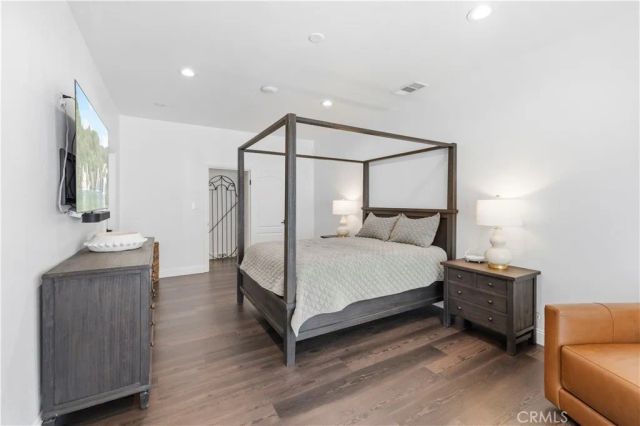 9916 Rathburn, Los Angeles, CA 91325