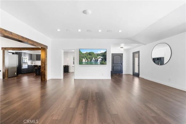 9916 Rathburn, Los Angeles, CA 91325