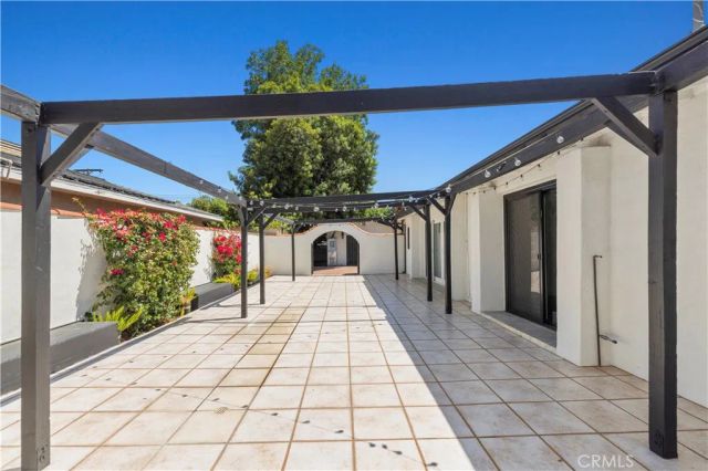 9916 Rathburn, Los Angeles, CA 91325
