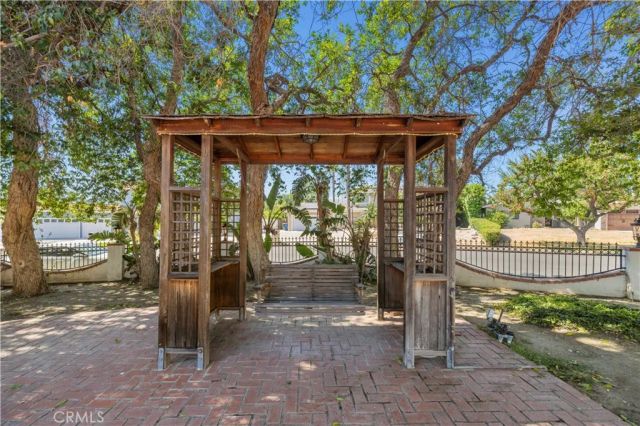 9916 Rathburn, Los Angeles, CA 91325