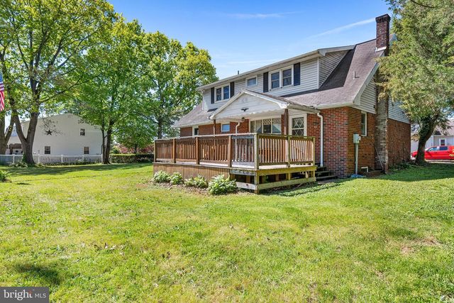318 WASHINGTON ST, Pennsburg, PA 18073