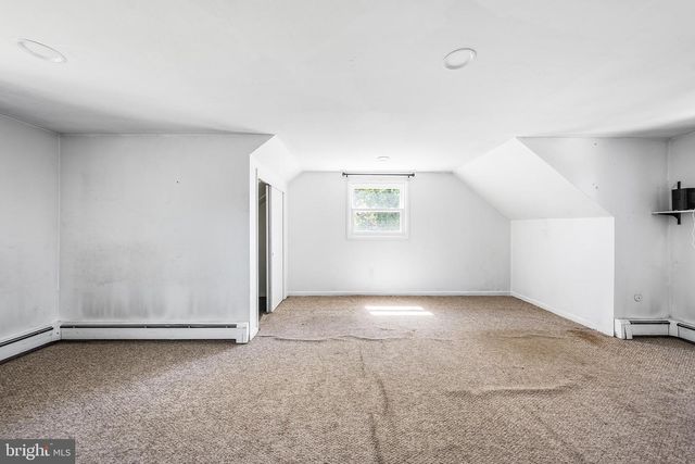 318 WASHINGTON ST, Pennsburg, PA 18073