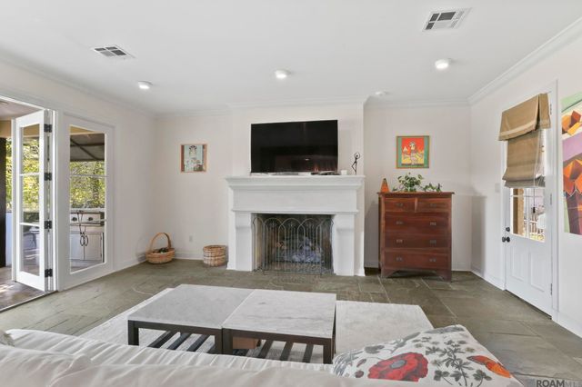 18260 S Mission Hills Ave, Baton Rouge, LA 70810