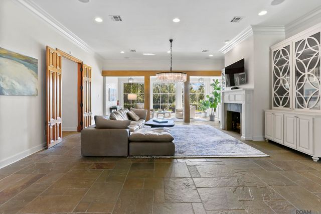 18260 S Mission Hills Ave, Baton Rouge, LA 70810