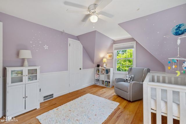 407 Lothrop Road, Grosse Pointe Farms, MI 48236