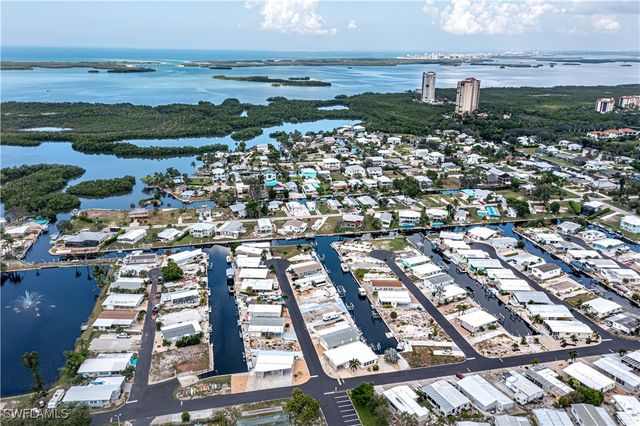 4677 Kahlua LN, Bonita Springs, FL 34134